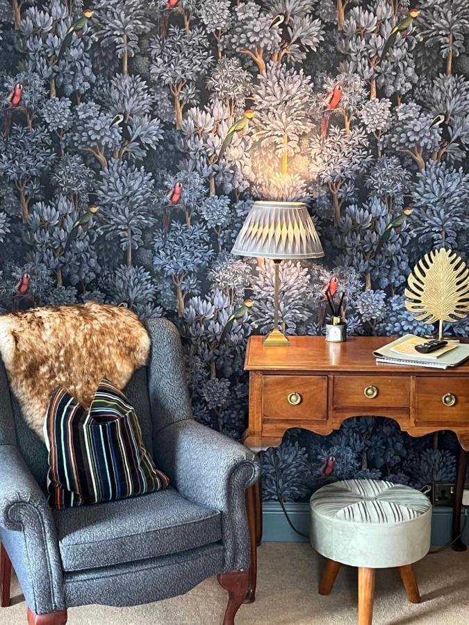 Hotel Burleigh Court 4*
